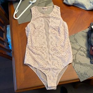 Victoria’s Secret bodysuit lace!! Size medium! Almost brand new